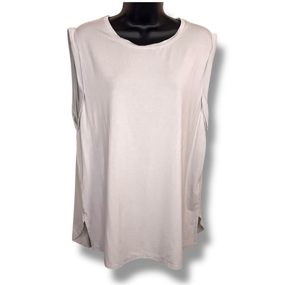 Medium Fabletics Light Grey Gray Tank Womens Oversized Fit Muscle Tee Style